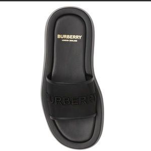 BURBERRY Buckingham Logo Mesh Platform Slide Sandal in
Black Size 7 US/ 37 EU